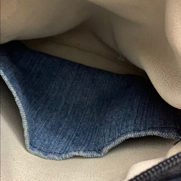 Echos in the Attic purse - Picture 4 of 9